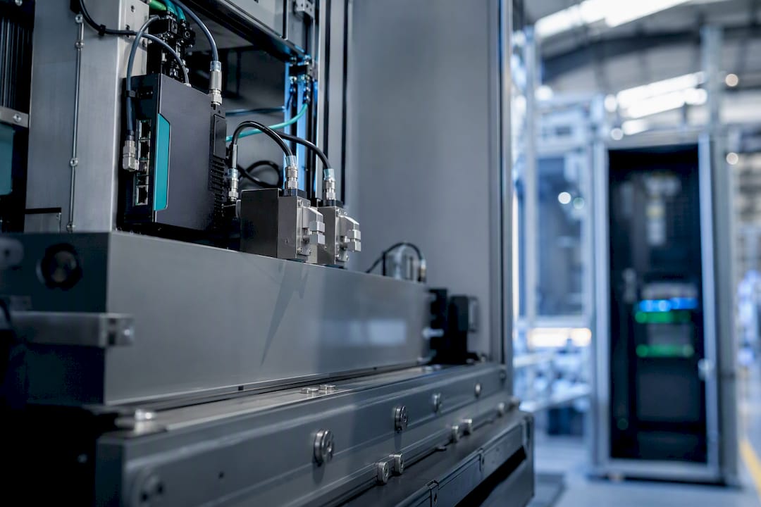 AI in produzione: esempi concreti che generano ROI in fabbrica